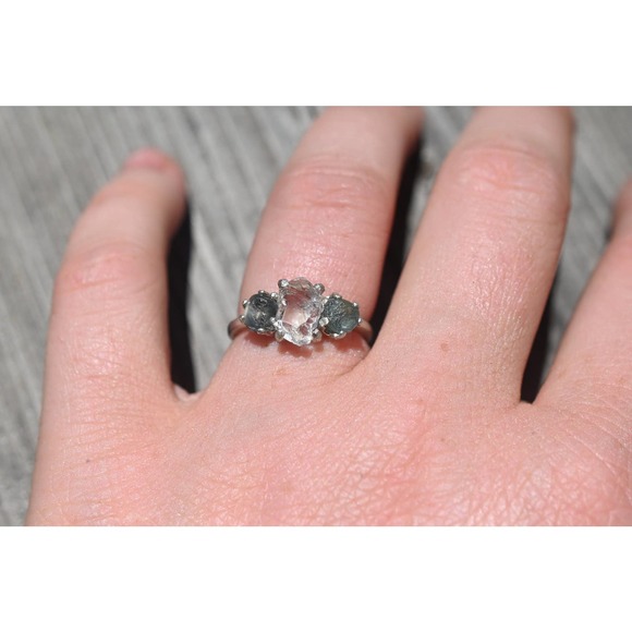 Blue Sapphire ring, Gemstone Jewelry, Simple Engagement Ring, Raw Diamon… - Picture 1 of 4